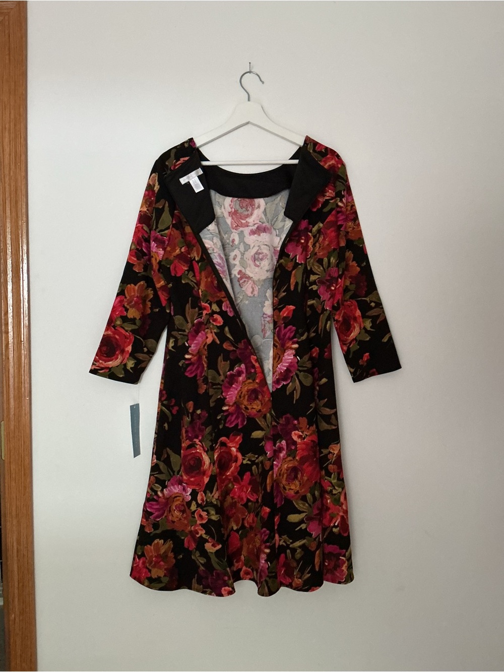 London Times Black Floral 3/4-Sleeve A-Line Dress with Pink and Red-Orange Roses - Picture 3 of 11
